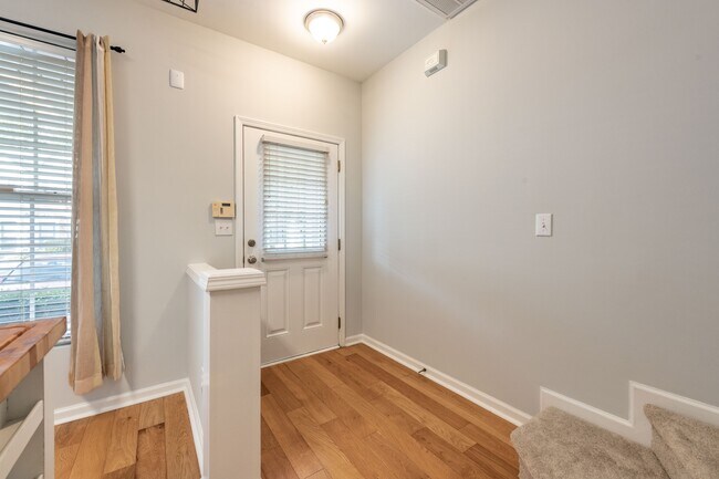 Foto del edificio - 1732 Sorrell Brook Way