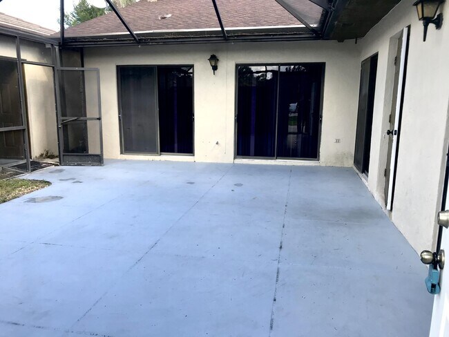 Building Photo - 14126 Lily Ct