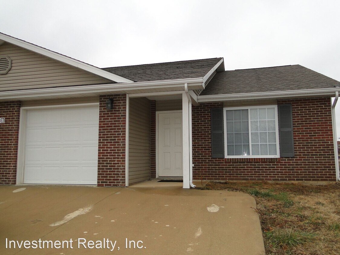 Primary Photo - 24418 Tupelo Ln