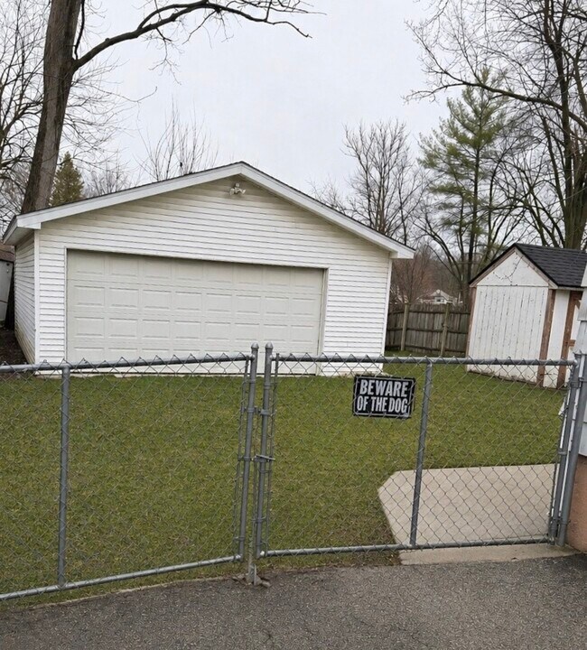 Foto del edificio - 3424 W Mott Ave