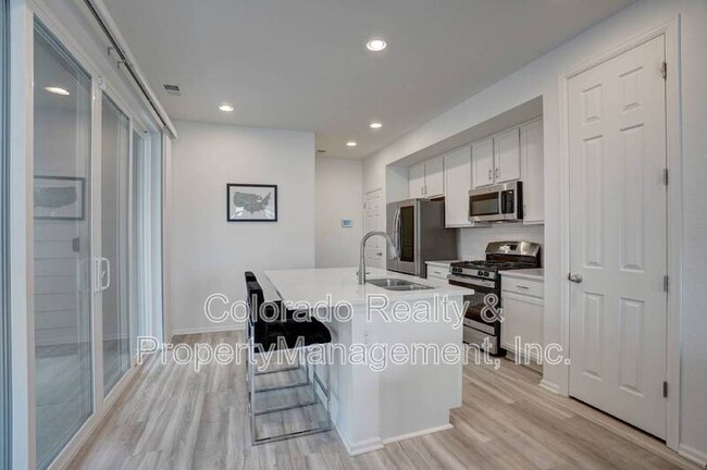 Building Photo - 9602 Prairie Farm Dr