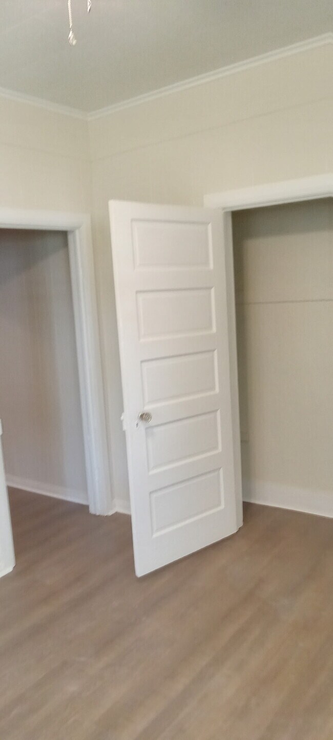 Sala de estar - 305 S Magnolia St