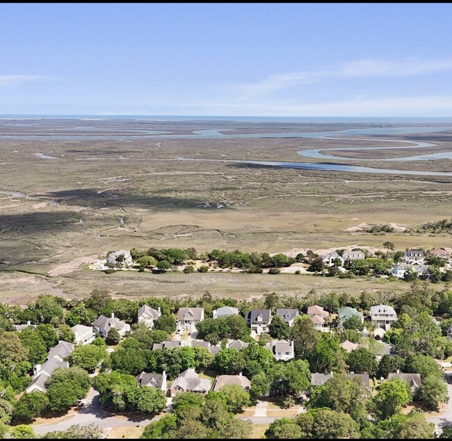 Building Photo - 123 Sweet Bailey Cove