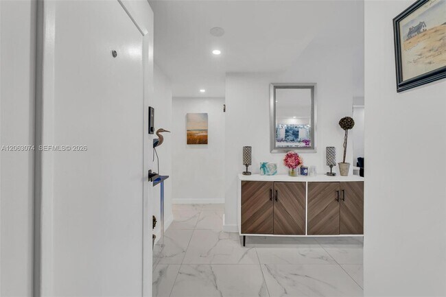 Foto del edificio - 18071 Biscayne Blvd