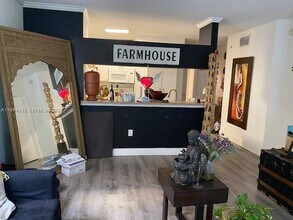 Building Photo - 17145 N Bay Rd