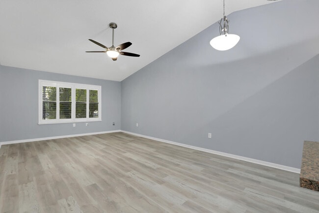 Building Photo - 13105 Belhaven Ct