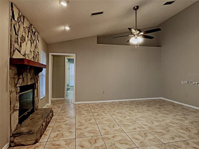 Building Photo - 14638 Coronado Dr