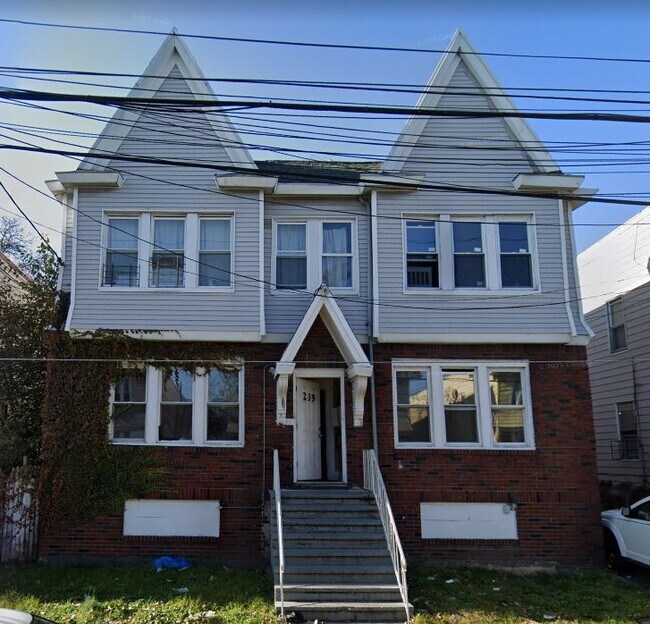 Building Photo - 239 Columbia Ave