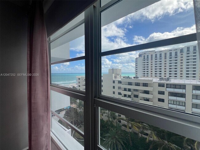 Foto del edificio - 100 Lincoln Rd