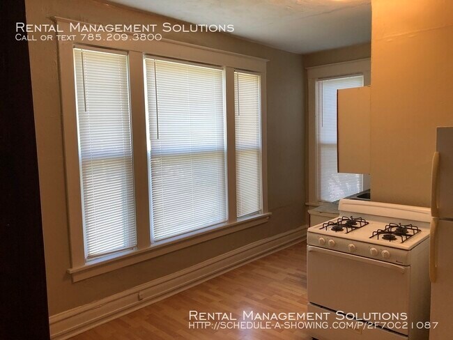 Foto del edificio - 235 SW Tyler St