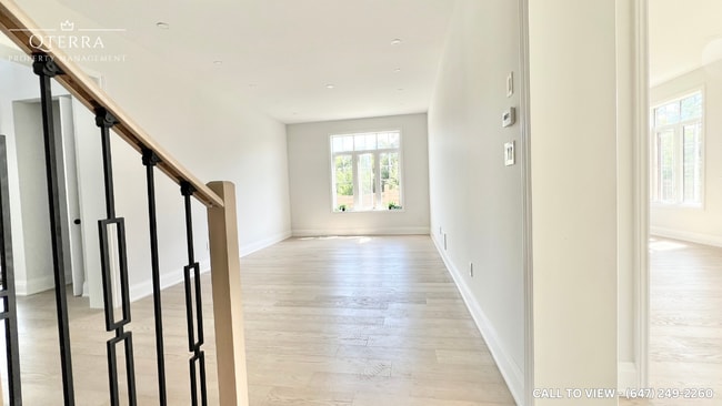Building Photo - 32 Moreau Way