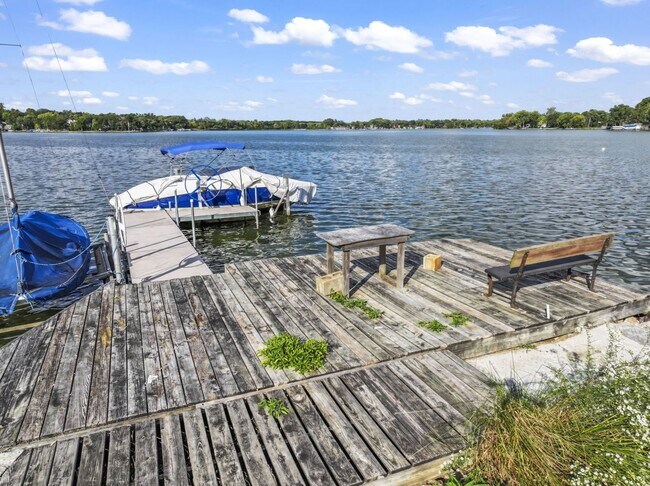 Foto del edificio - 25678 W Long Beach Dr