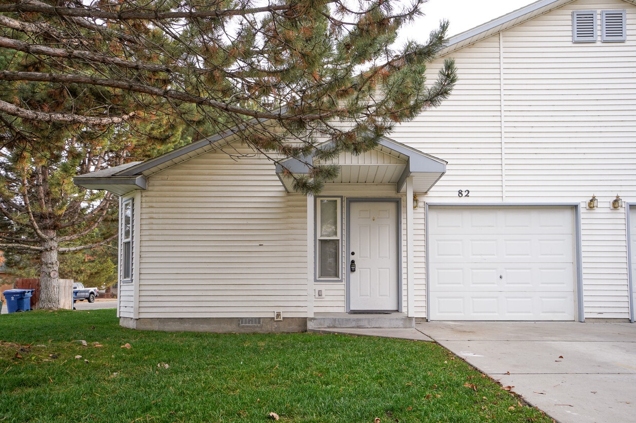 Primary Photo - 82 3rd St