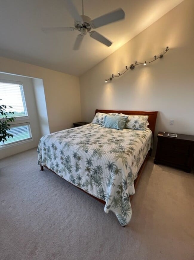 Building Photo - Spacious Ocean View 2 Bedroom condo Featuring a Loft in Kona Sea Villas