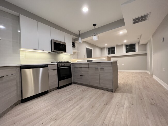 Foto del edificio - 1401 N Wicker Park Ave