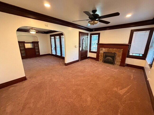 Photo - 2 Bed 1 Bath Available Now! House