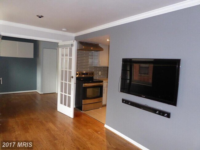 Sala de estar - 1436 Meridian Pl NW