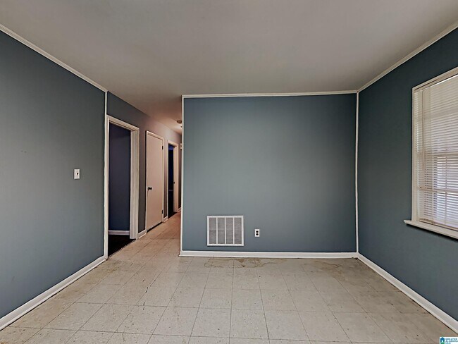 Building Photo - 1228 Huffman Rd