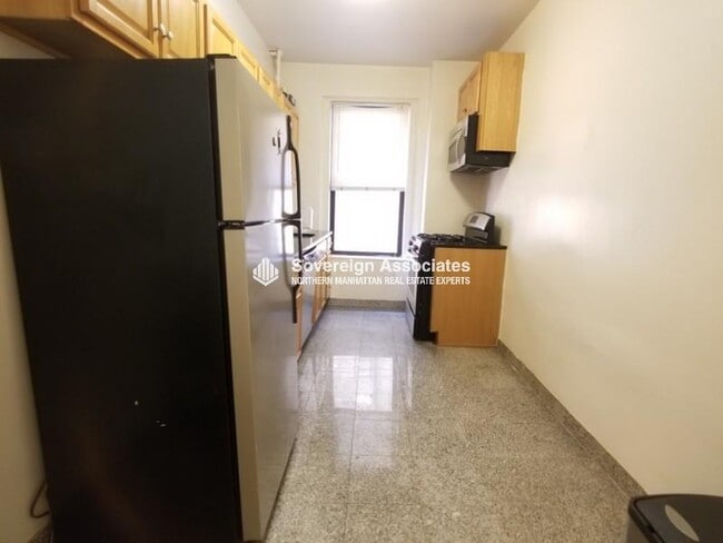 Foto del edificio - 664 W 163rd St