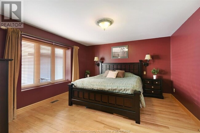 Building Photo - 555 Revland Dr