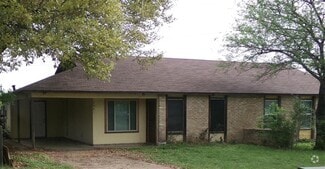 Building Photo - 900 Sahara Ave
