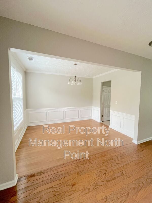 Building Photo - 1568 Park Grove Dr