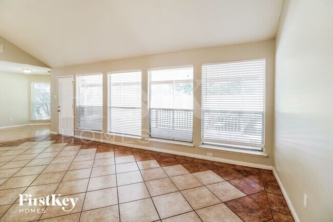 Foto del edificio - 3803 Woodlace Drive