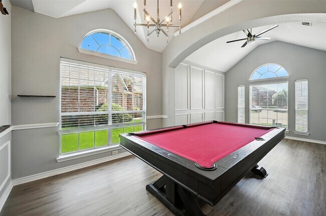 Foto del edificio - 312 Larkspur Ct