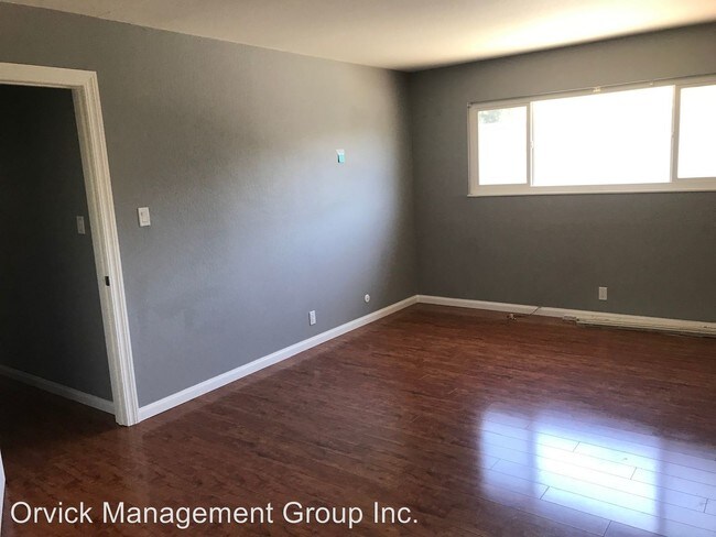 Foto del edificio - 5300-5304 Van Fleet Ave