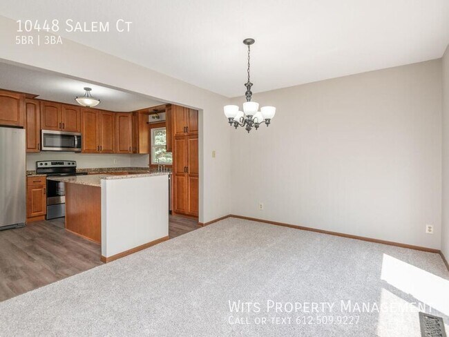 Building Photo - Spacious Single Family in Eden Prairie—Ava...