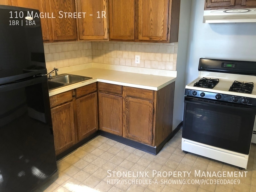 Primary Photo - 110-112 Magill Street