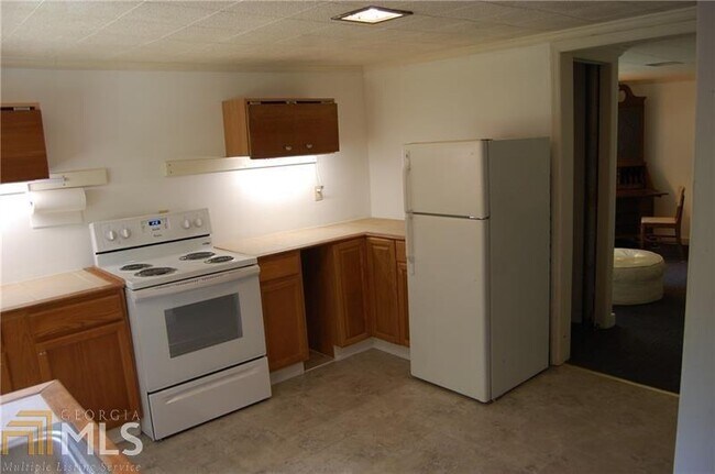 Building Photo - 649 Kenilworth Cir