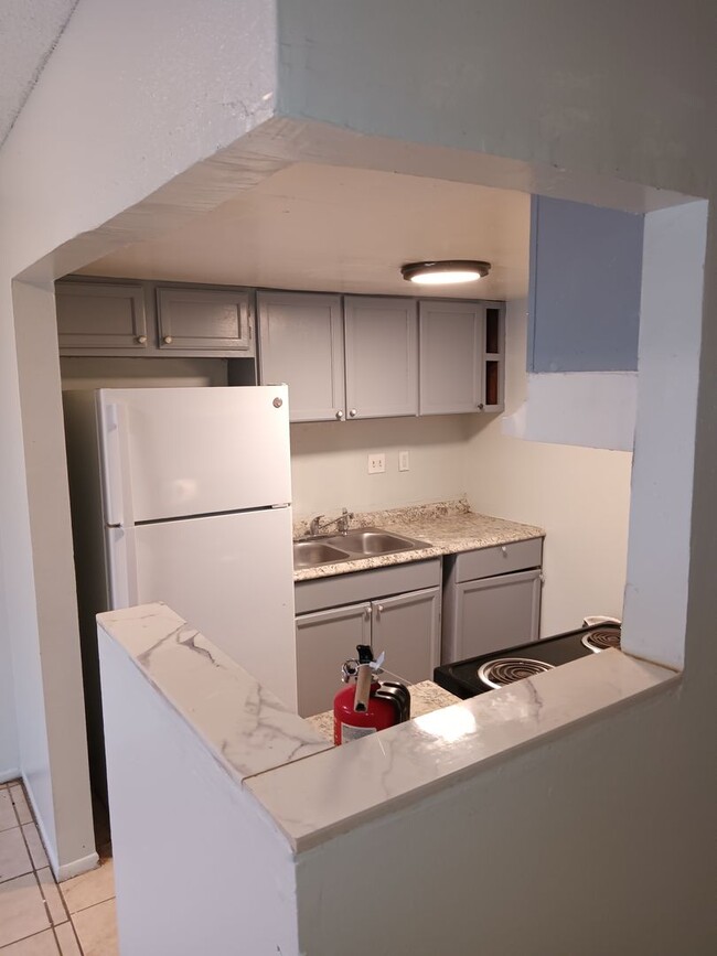 Building Photo - 1 BR in Central Orlando!