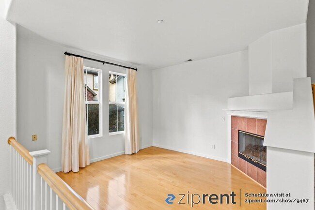 Building Photo - 40 Paragon Ct