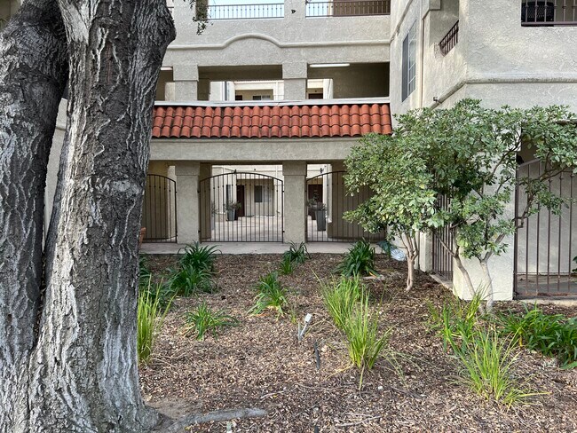 Foto del edificio - Twin Oaks Senior Apartments