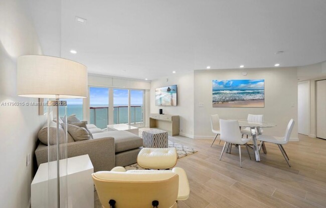 Foto del edificio - 6767 Collins Ave