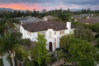 Building Photo - 26 Upland