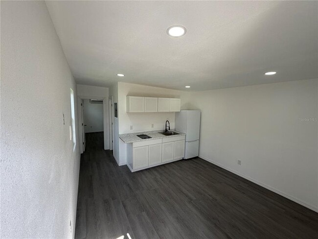Building Photo - 3405 N 13th St