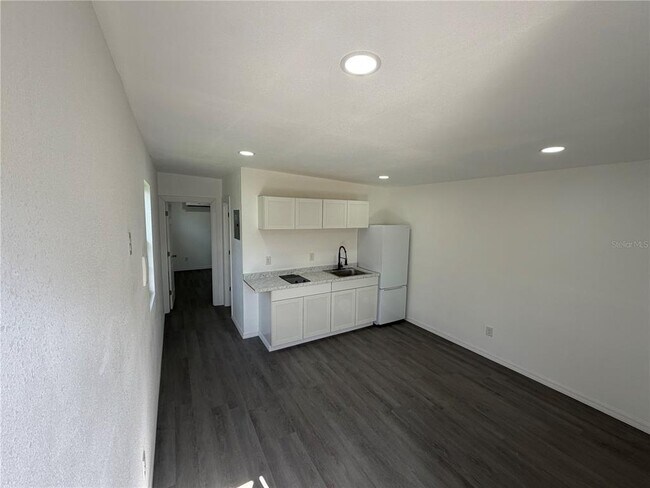 Foto del edificio - 3405 N 13th St