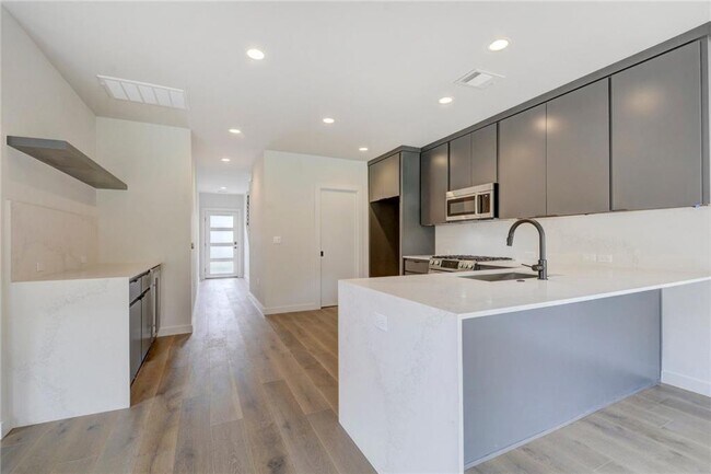 Foto del edificio - 3703 Grayson Ln