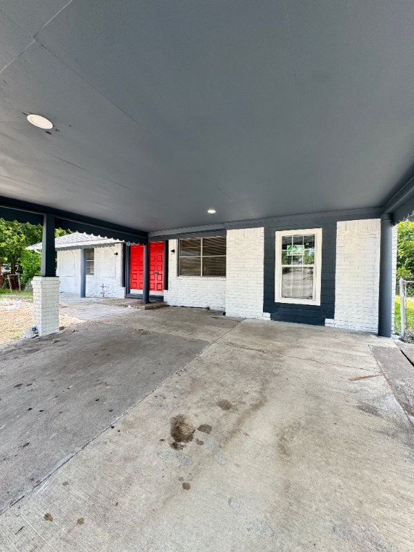 Building Photo - 1442 Silverdale St
