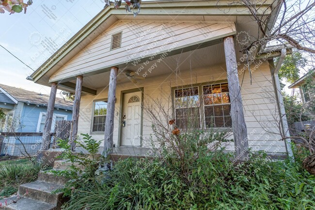 2 br, 2 bath House - 1709 S. 5th St photo'