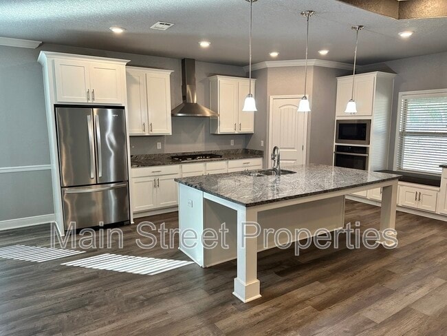 Foto del edificio - 6260 Saufley Pines Rd