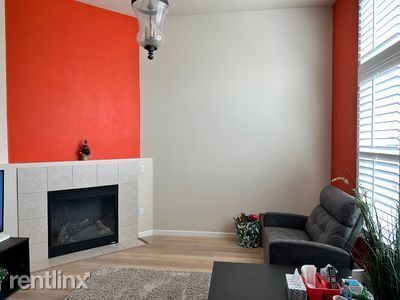 Foto del edificio - 3 br, 2.5 bath Townhome - 189 Esfahan Drive