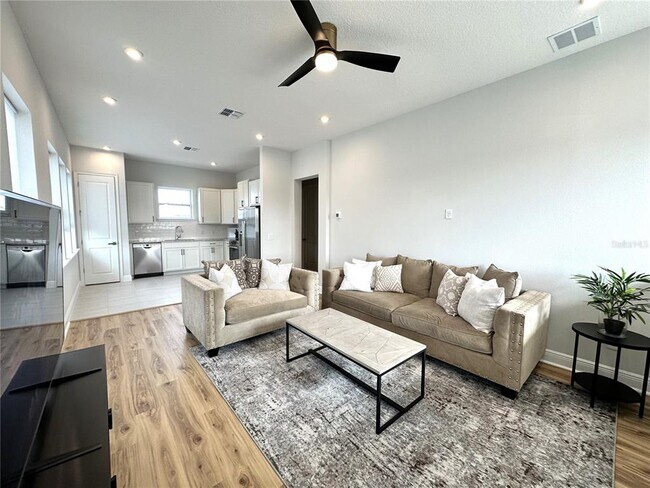 Foto del edificio - 6929 Bridgman St