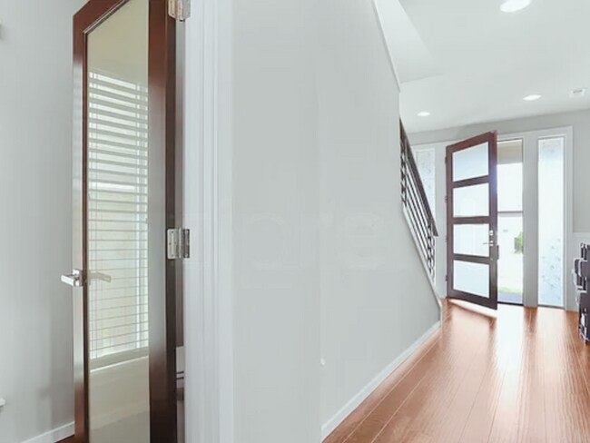 Foto del edificio - 4108 168th Pl SE