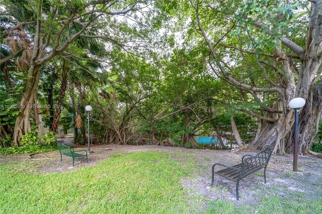 Foto del edificio - 19212 NE 25th Ave