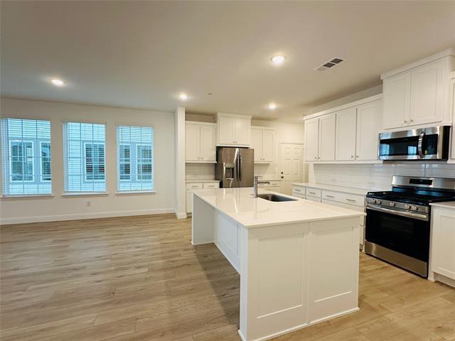 Building Photo - 8875 Stablehand Mews