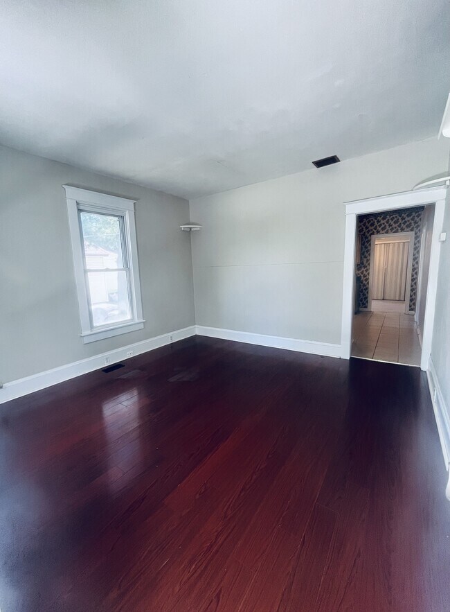Foto del edificio - 971 N Prairie St