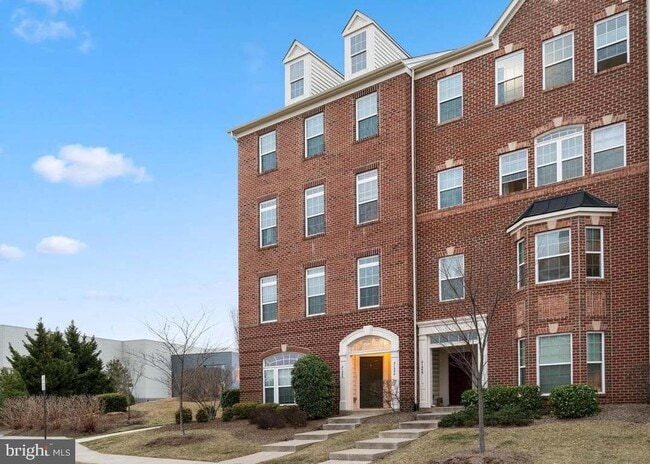 Building Photo - 21552 Romans Dr